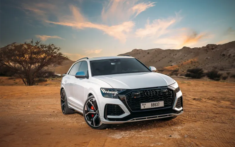 Audi RS Q8-72